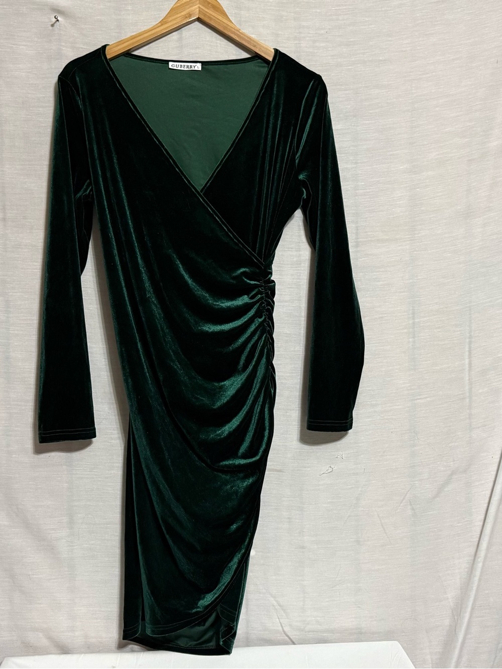 NWOT GUBERRY Emerald Green Velvet Ruched Wrap Midi Dress Size L